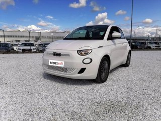 FIAT 500e 42 kwh la prima