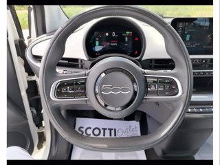 FIAT 500e 42 kwh la prima