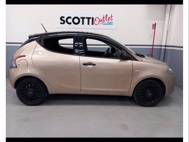 LANCIA Ypsilon 1.2 69 CV 5 porte S&S Gold