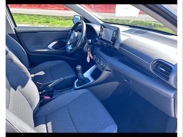 TOYOTA Yaris 1.0 5 porte Active