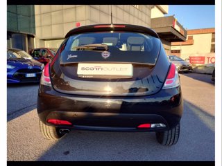 LANCIA Ypsilon 1.2 8v silver c/clima 69cv