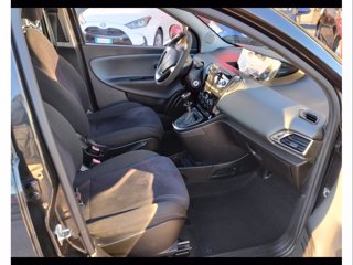 LANCIA Ypsilon 1.2 8v silver c/clima 69cv