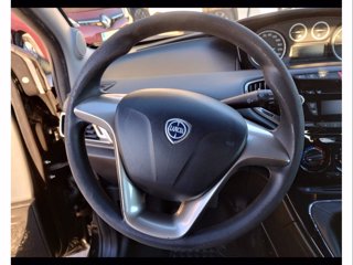 LANCIA Ypsilon 1.2 8v silver c/clima 69cv