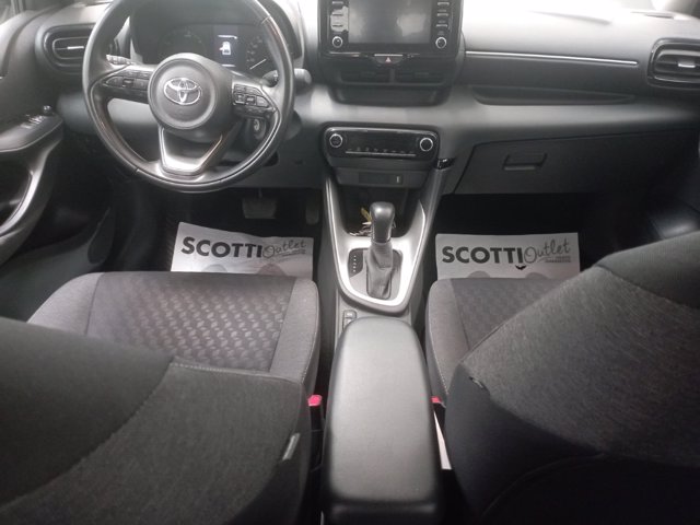 TOYOTA Yaris 1.5 Hybrid 5 porte Active