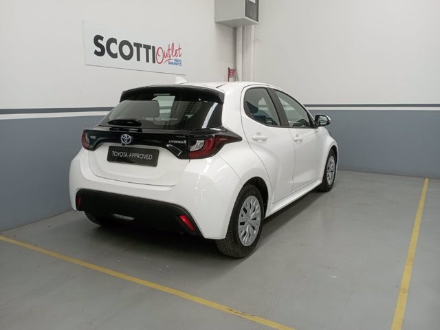 TOYOTA Yaris 1.5 Hybrid 5 porte Active
