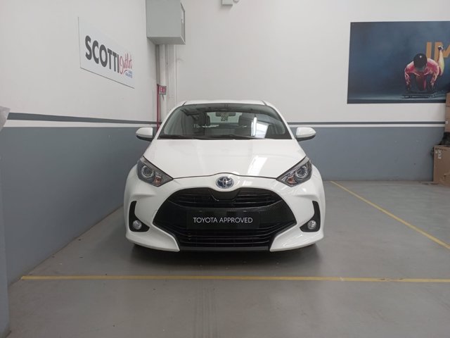 TOYOTA Yaris 1.5 Hybrid 5 porte Active