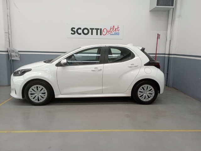 TOYOTA Yaris 1.5 Hybrid 5 porte Active