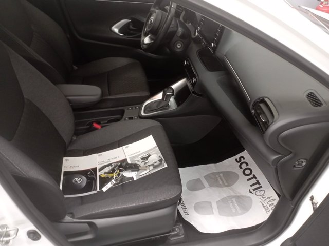 TOYOTA Yaris 1.5 Hybrid 5 porte Active