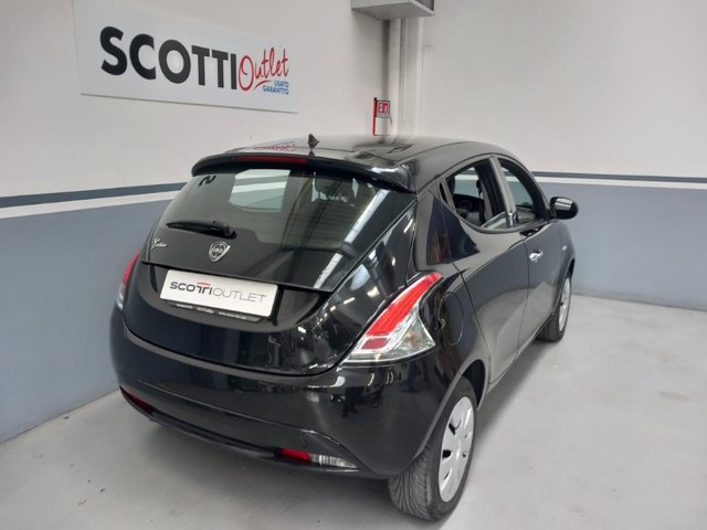 LANCIA Ypsilon 1.2 silver 69cv