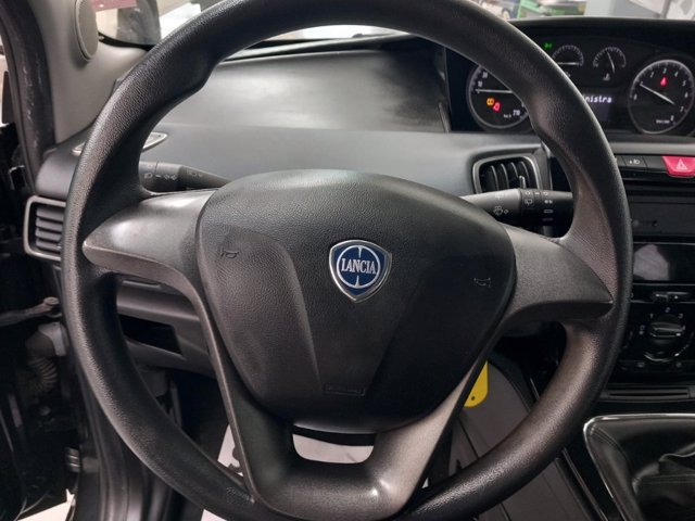 LANCIA Ypsilon 1.2 silver 69cv