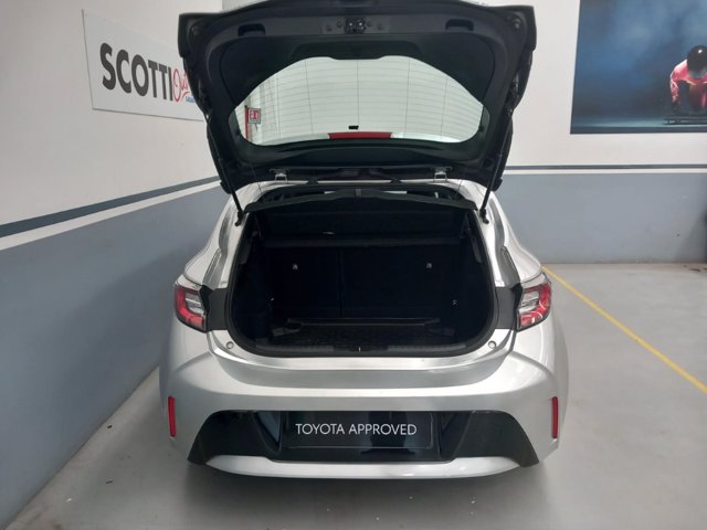TOYOTA Corolla 1.8 Hybrid Active