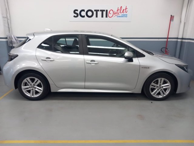 TOYOTA Corolla 1.8 Hybrid Active