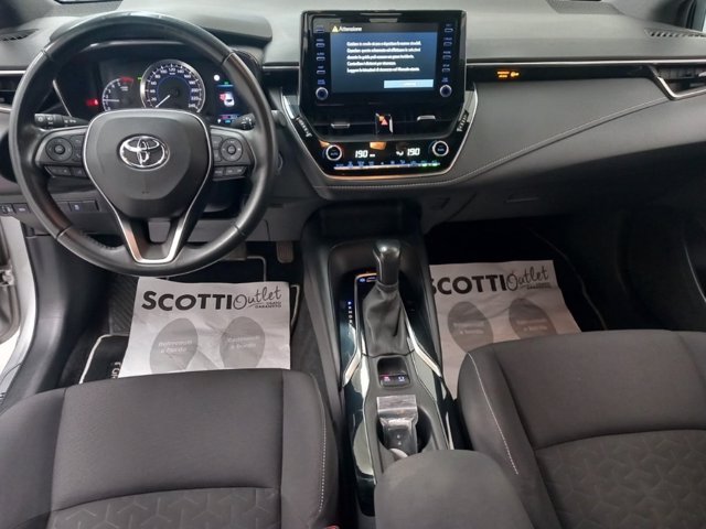 TOYOTA Corolla 1.8 Hybrid Active