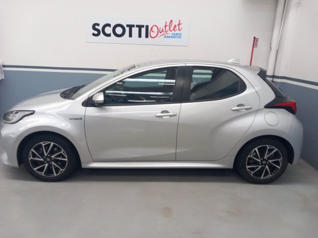 TOYOTA Yaris 1.5 Hybrid 5 porte Trend