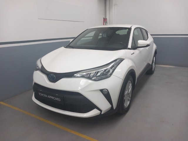 TOYOTA C-hr 1.8h active e-cvt