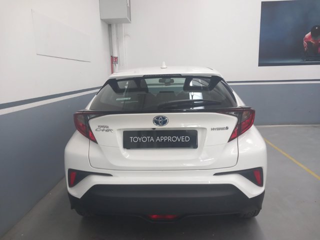 TOYOTA C-hr 1.8h active e-cvt