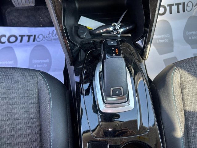 PEUGEOT 2008 PureTech 130 S&S EAT8 Allure Pack
