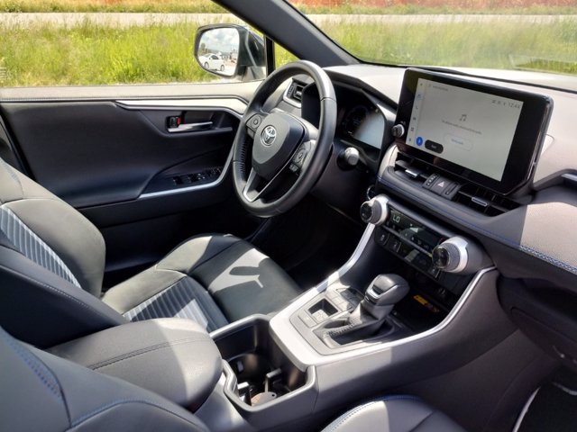 TOYOTA Rav4 2.5 vvt-ie h style 2wd 218cv e-cvt