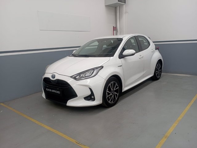 TOYOTA Yaris 1.5h trend
