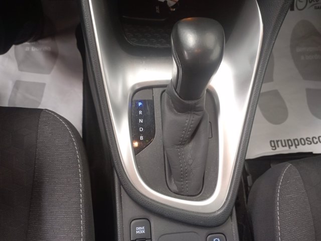 TOYOTA Yaris 1.5h trend