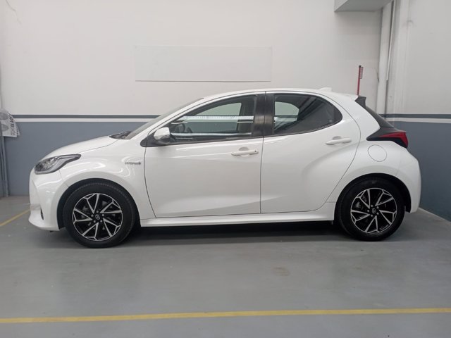 TOYOTA Yaris 1.5h trend
