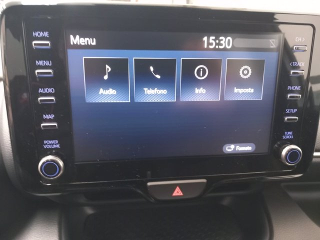 TOYOTA Yaris 1.5h style
