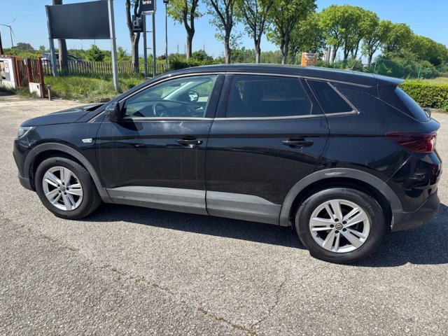 OPEL Grandland X 1.2 Business s&s 130cv m
