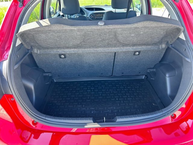 TOYOTA Yaris 1.0 72 CV 5 porte Cool