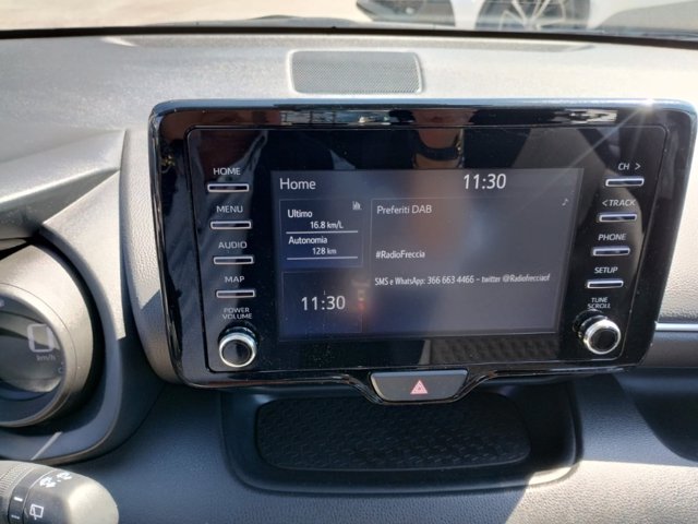 TOYOTA Yaris 1.0 trend