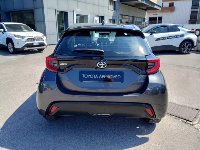 TOYOTA Yaris 1.0 trend