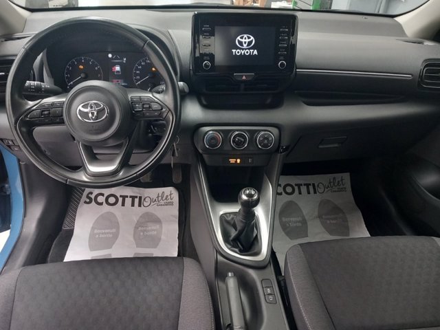 TOYOTA Yaris 1.0 5 porte Active