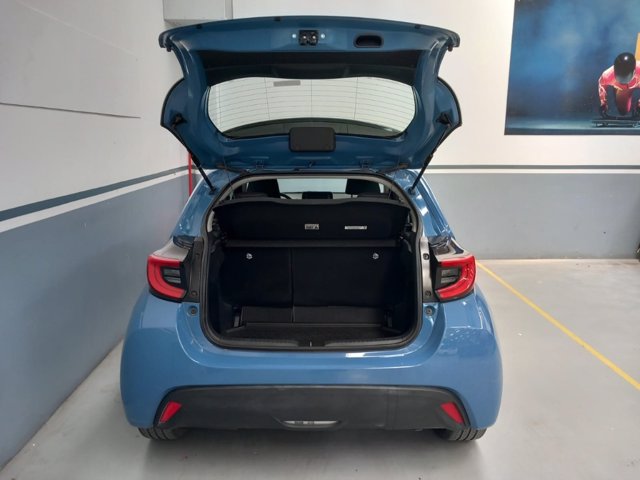 TOYOTA Yaris 1.5h trend