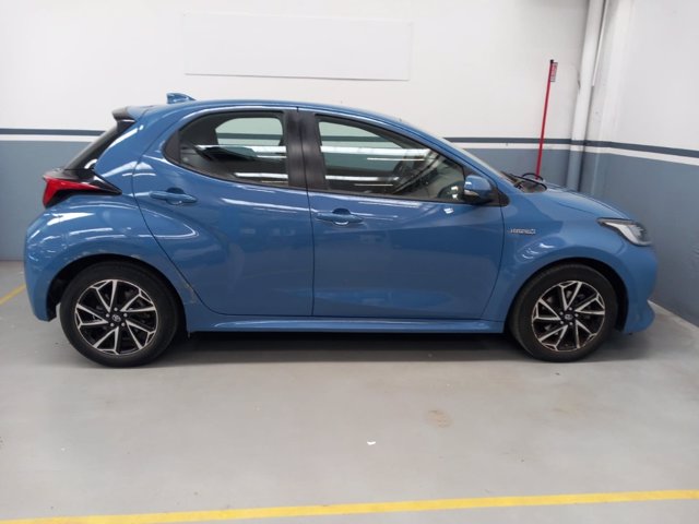 TOYOTA Yaris 1.5h trend