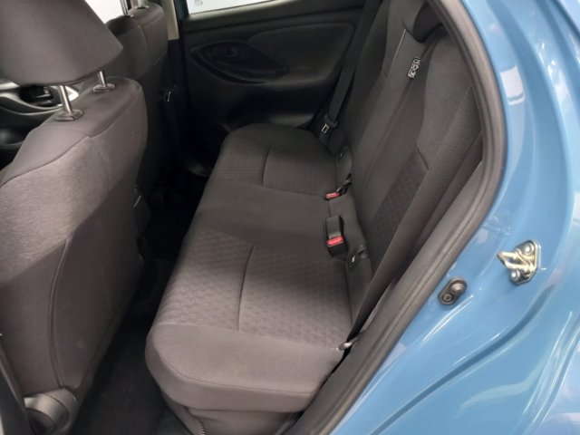 TOYOTA Yaris 1.5h trend