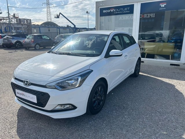 HYUNDAI i20 1.2 84 CV 5 porte Comfort