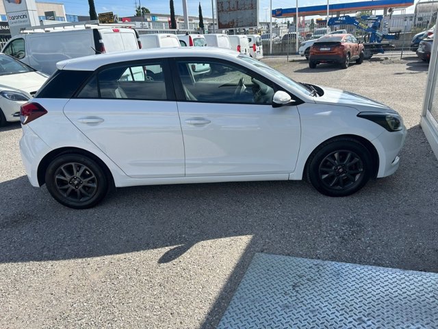 HYUNDAI i20 1.2 84 CV 5 porte Comfort