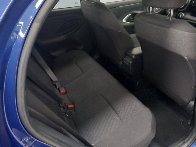 TOYOTA Yaris 1.5h trend