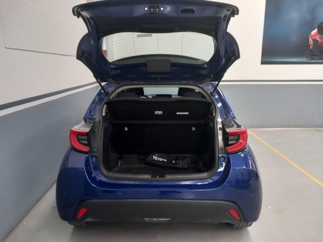 TOYOTA Yaris 1.5h trend