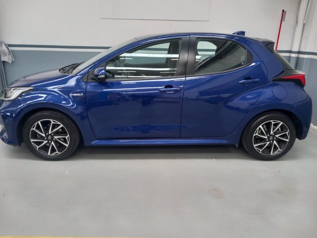 TOYOTA Yaris 1.5h trend