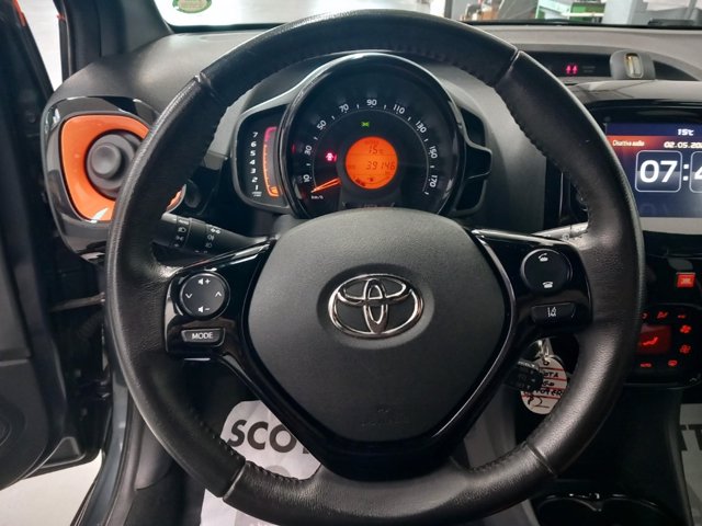 TOYOTA Aygo Connect 1.0 VVT-i 72 CV 5 porte x-wave