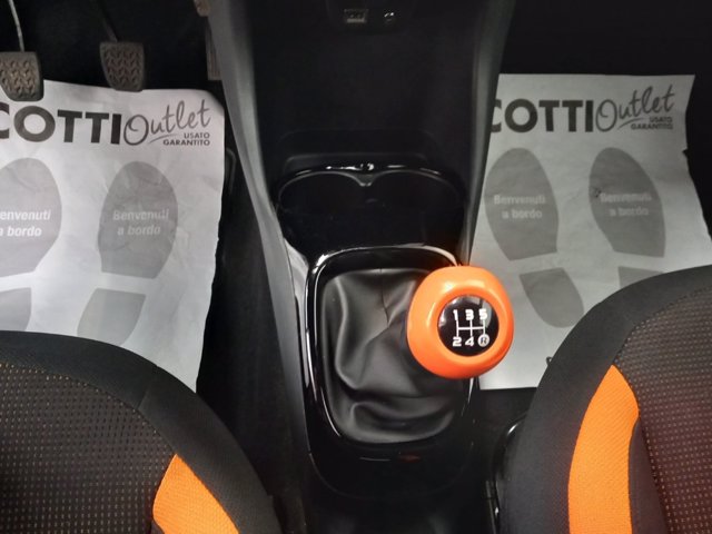 TOYOTA Aygo Connect 1.0 VVT-i 72 CV 5 porte x-wave