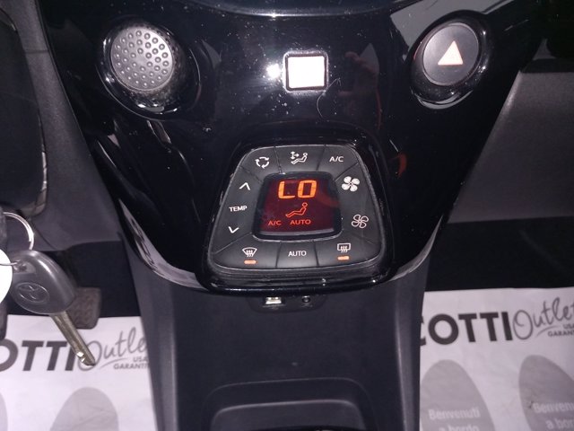TOYOTA Aygo Connect 1.0 VVT-i 72 CV 5 porte x-wave