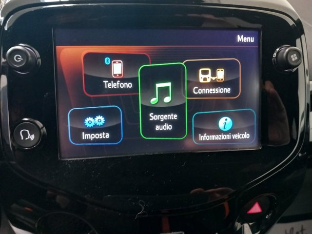 TOYOTA Aygo Connect 1.0 VVT-i 72 CV 5 porte x-wave