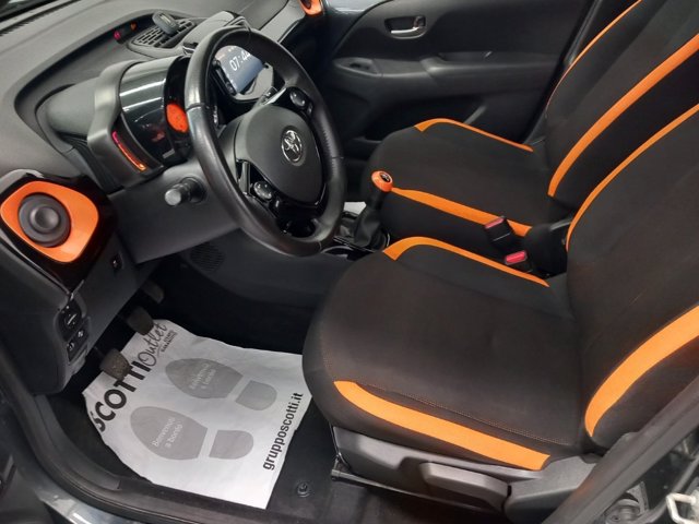 TOYOTA Aygo Connect 1.0 VVT-i 72 CV 5 porte x-wave