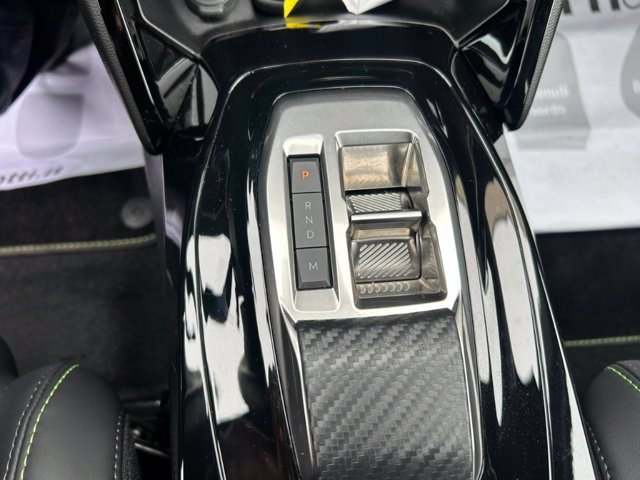 PEUGEOT 2008 Hybrid 136 e-DCS6 GT
