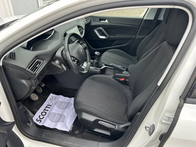 PEUGEOT 308 BlueHDi 130 S&S Active Pack