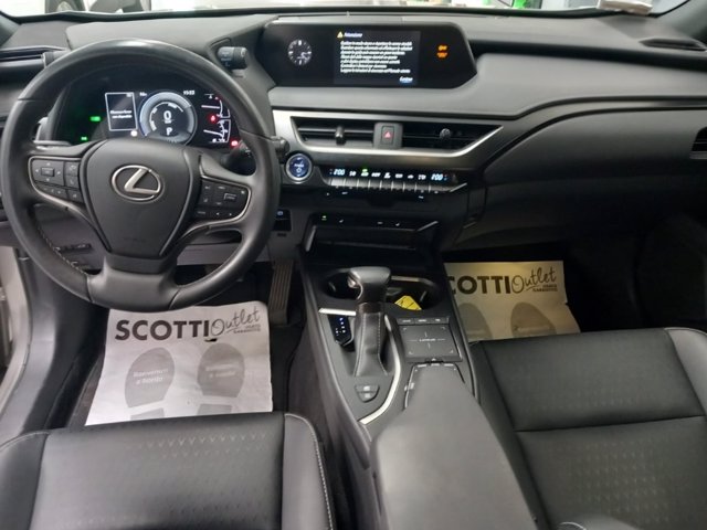 LEXUS UX Hybrid 4WD Midnight