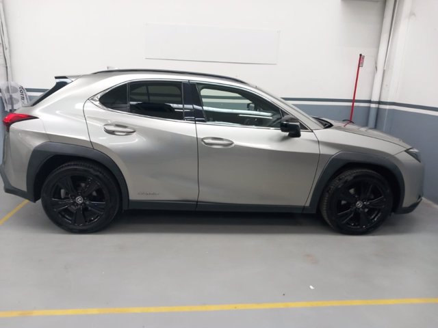 LEXUS UX Hybrid 4WD Midnight