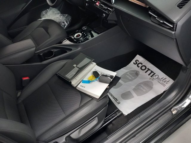 KIA Niro 1.6 gdi hev evolution dct6