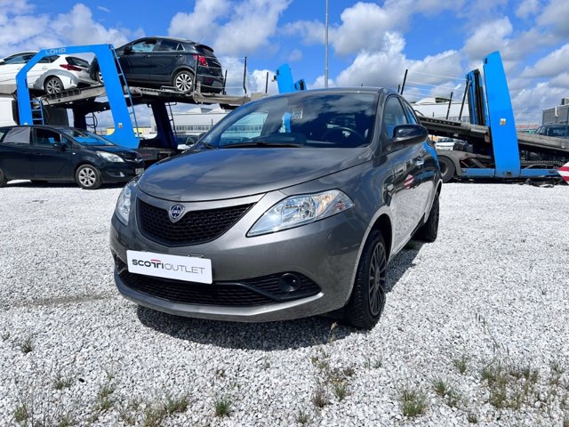 LANCIA Ypsilon 1.2 gold 69cv